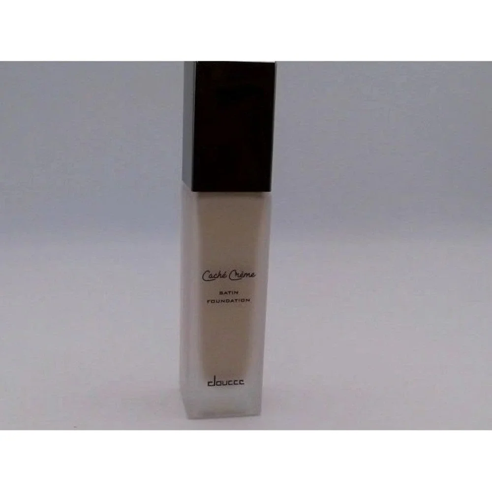 Doucce - Caché Crème Satin Foundation, NL1 - BRAND NEW IN BOX